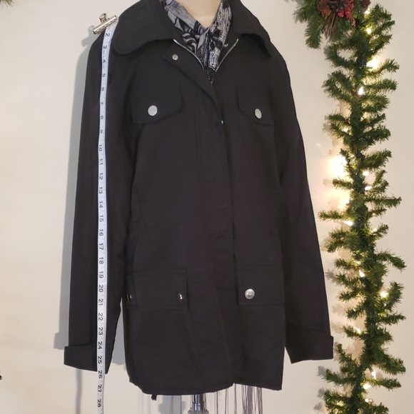 Fall/Spring coat - Picture 2 of 7